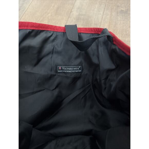 Victorinox Red Canvas Tote Bag with Black Straps Branded Swiss Army Makers - Picture 4 of 4